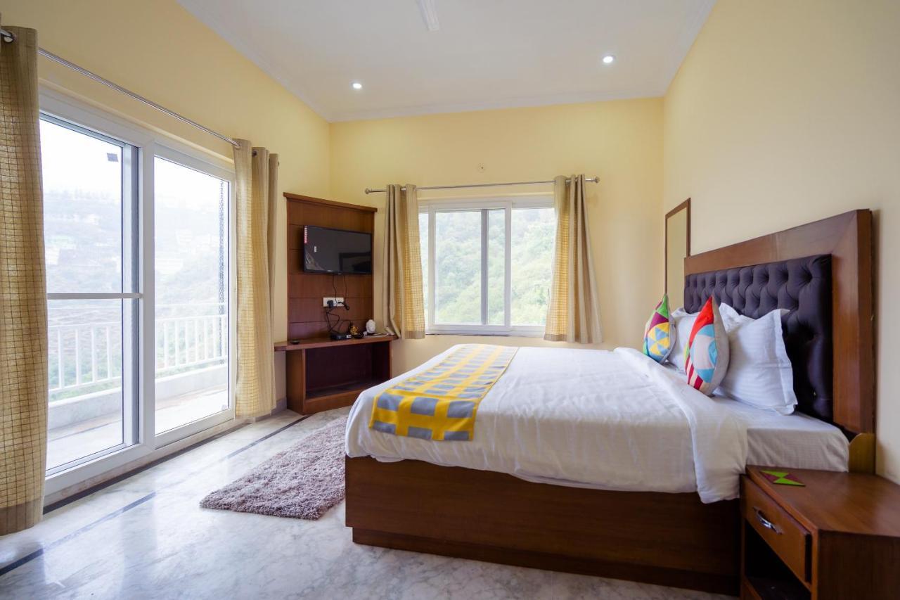 Spot On 40739 Nandi Palace Spot Hotel Мумбай Екстериор снимка