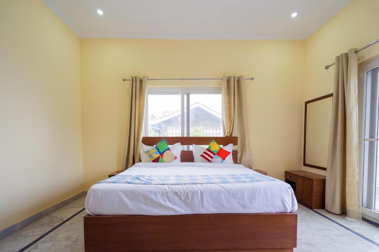 Spot On 40739 Nandi Palace Spot Hotel Мумбай Екстериор снимка