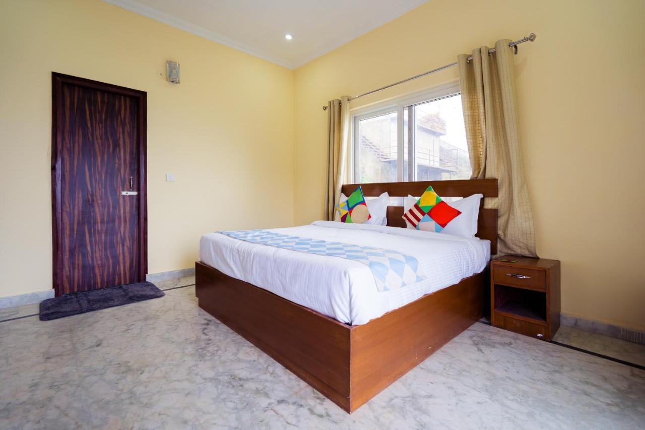 Spot On 40739 Nandi Palace Spot Hotel Мумбай Екстериор снимка